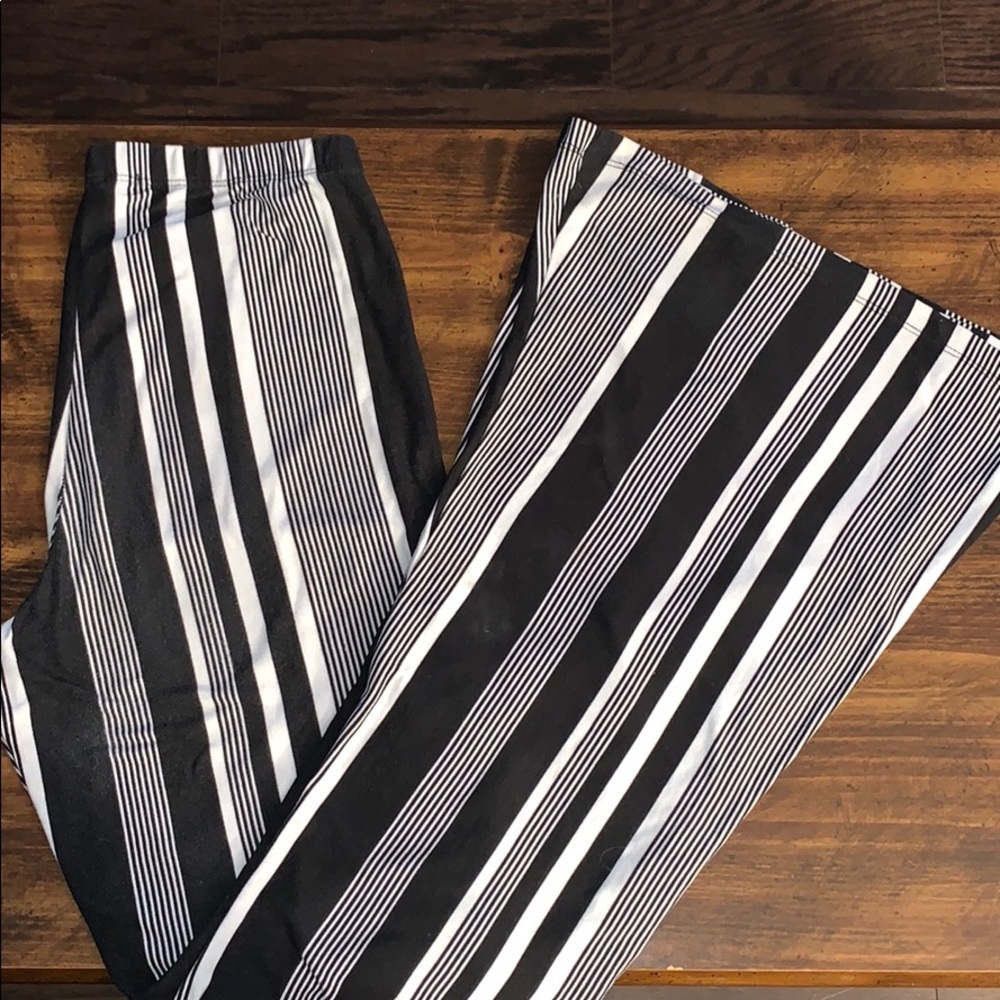 Form fitting flare dress pants